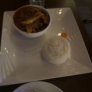 Bistec picado con arroz