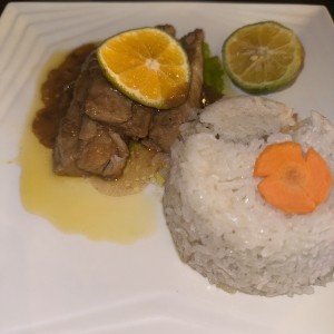 Filete de corvina con arroz con coco