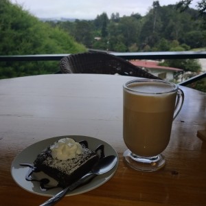 Brownie y Capuchino