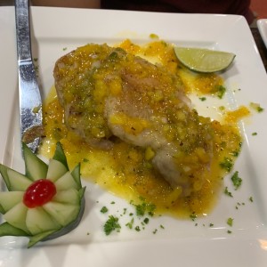 Dorado con salsa de mango 