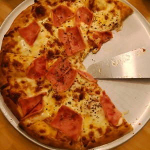 Pizza de Jamon