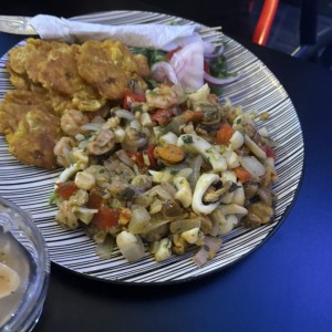 Filete de pescado con Pique de Marisco