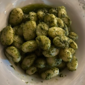 Gnocchi al pesto