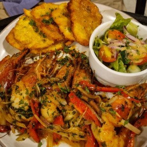 Langostinos con patacones
