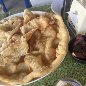 Hojaldre con puerco ahumado 