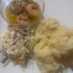 Camarones al ajillo con pure