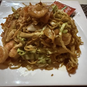 Chow Mein de Camarón 