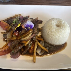 Lomo Saltado