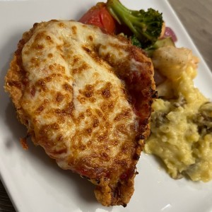 Filete de pollo a la Parmigianna
