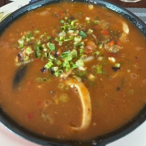 Cazuela de Mariscos Aromatizada con Azafran