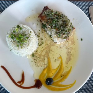 Mero con salsa de alcaparras