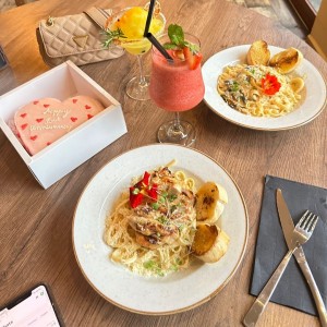 pasta a la marinera en salsa blanca