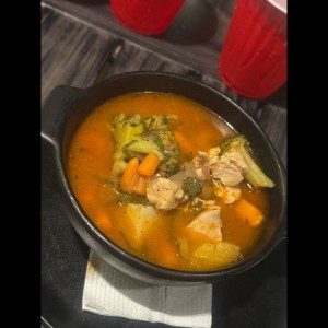 consome de pollo