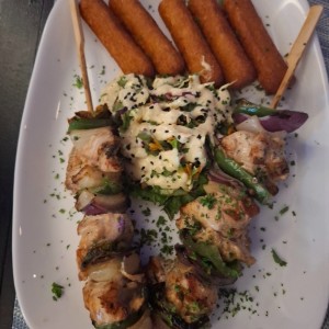 brochetas de pollo