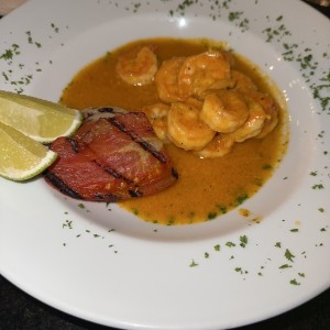 Camarones al ajillo