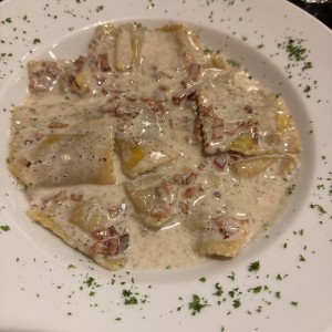 Ravioli 4 formaggi al tartufo