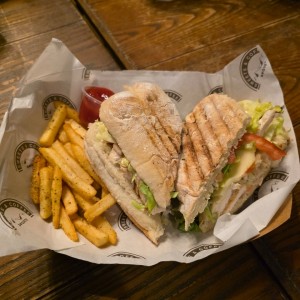 Especialidades - PANINI DE POLLO