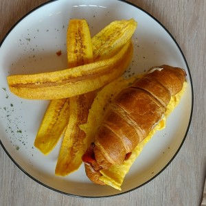 AVOCADO CROISSANT