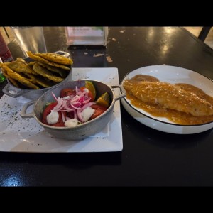 Filete de corvina al ajillo