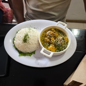 PLATOS PRINCIPALES - Curry de Pollo