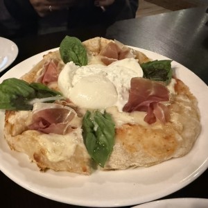 Pizzas - Caprese