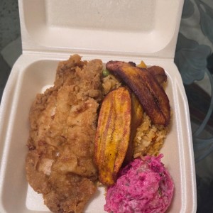 comida con pescado Apanado 