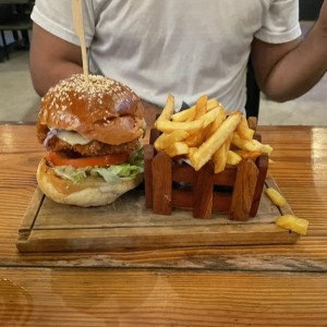 Platos Fuertes - FISH BURGER