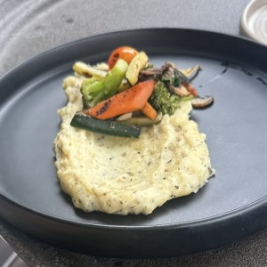 Beef Filet in Dill Sauce