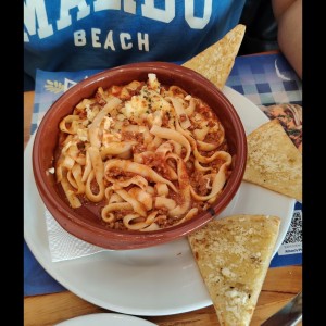 Fetuccini a la bolognesa