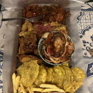 Alitas, Chorizo Pableño,ceviche frito,corte de carne,bowl de Marisco,Papas fritas y Patacones