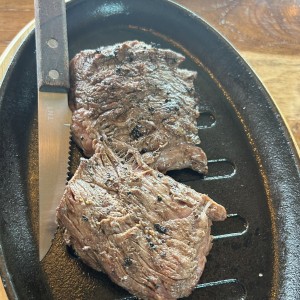 Filete de Res en salsa de Pimienta