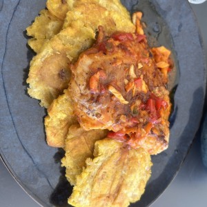 Corvina en salsa de coco