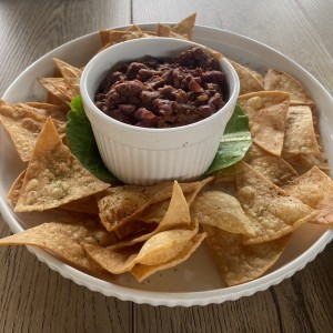 Chili con carne y totopos