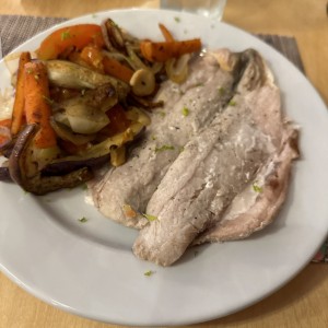 Filete de Pescado al vapor con vegetales