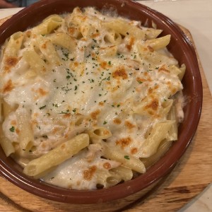 Penne con pollo en salsa blanca 