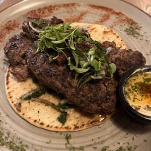 PLATOS MEDITERRANEOS - KAFTA AL GRILL