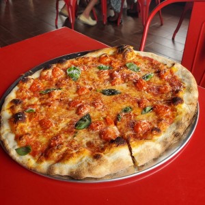 Pizza cherry tomatoes, basil, parmigiano