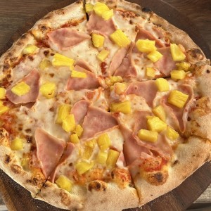 Pizza Napolitana - Hawaiana