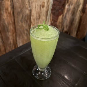 Limonada con hierbabuena