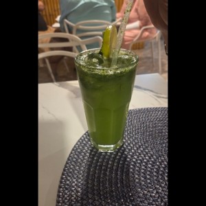 limonada con hierba buena 