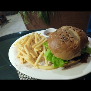 Hamburguesa con papas