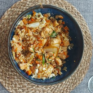 yakimeshi de pollo