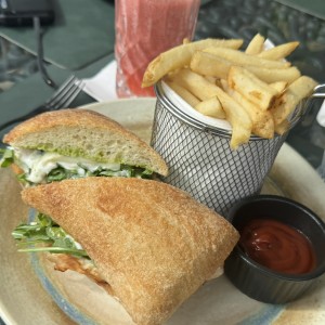 Emparedados - Ciabatta de Pollo