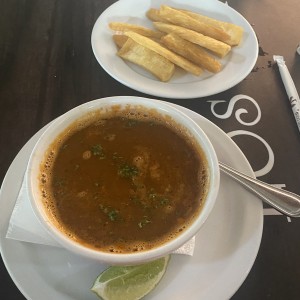 ENTRADAS-APPETIZERS - Sopa de marisco