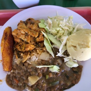 Comida de Gallina Guizada