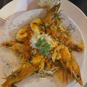 Pasta pomodoro de langostinos