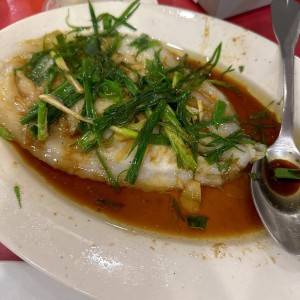 Pescado al vapor