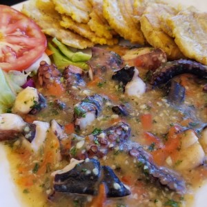 pulpo al ajillo 