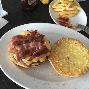 hanburguesa con tocino 