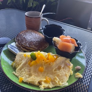 Omelette y mini pancakes